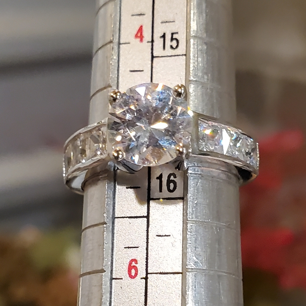 ESTATE 2CT SIMULATED DIAMOND SOLID STERLING RING - Picture 1 of 13